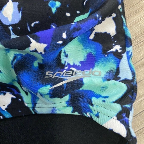 Speedo Swimsuit High Neck UV50 Halter Key Hole One Piece Blue Black Small - Picture 3 of 6